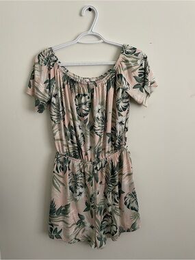 208 Ardene Pink & Green Off-Shoulder Floral Romper